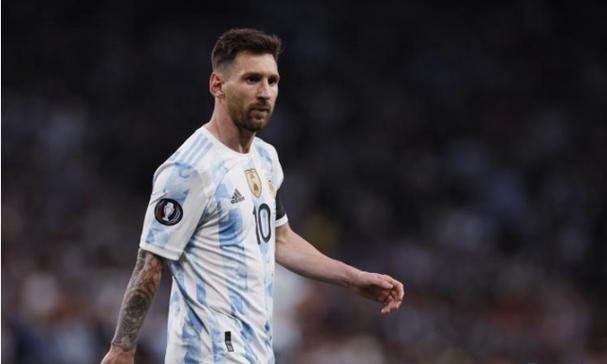 柯淳坦言不敢恋爱，被刘嘉玲质疑取向，他却怕丢观众缘没戏拍